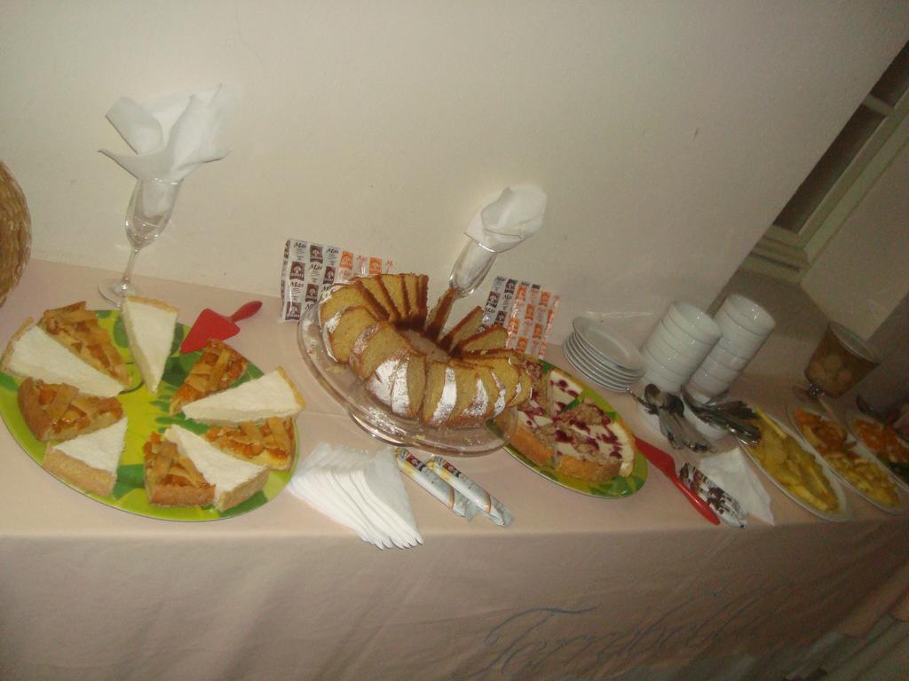 טלקה Hotel Terrabella מראה חיצוני תמונה